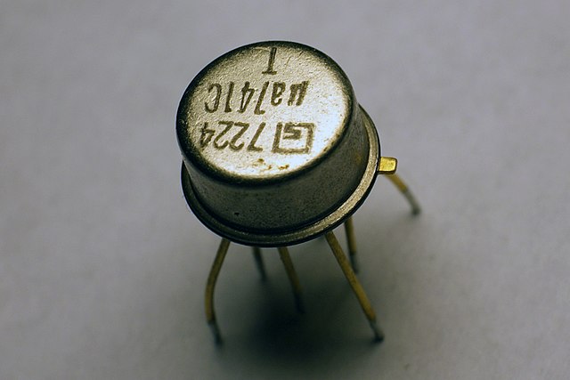 最成功的放大器之一 - μa741 运算放大器
