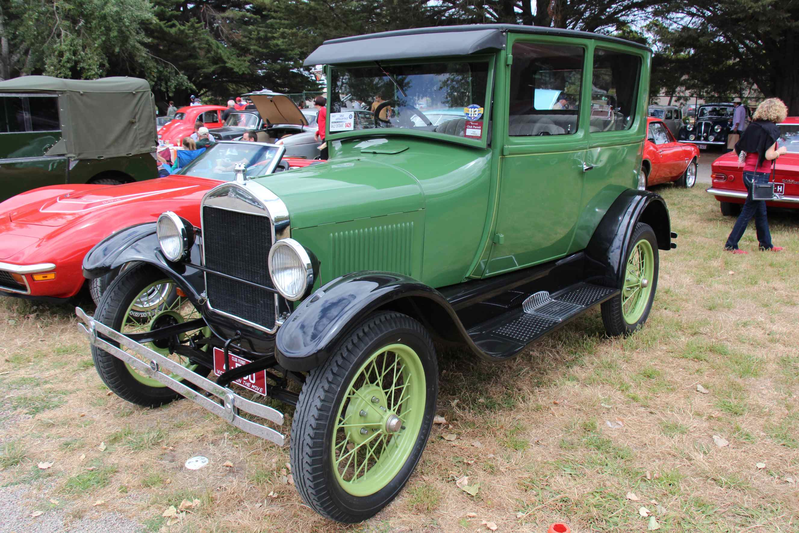 1927年的汽车，福特T型车